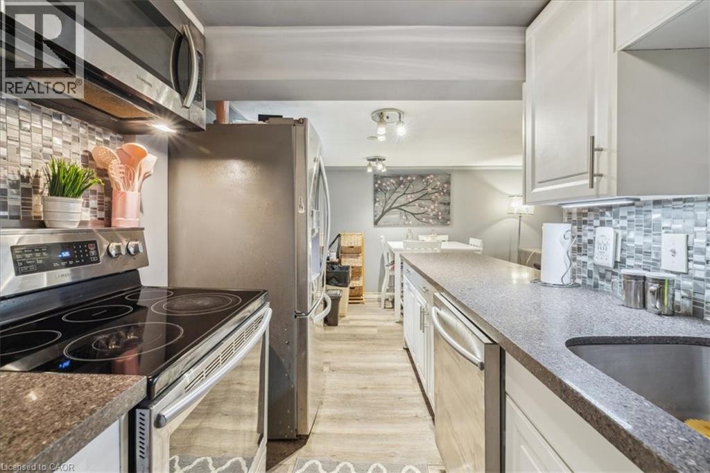 276 East 37th Street, Hamilton, Ontario  L8V 4B3 - Photo 25 - 40737741