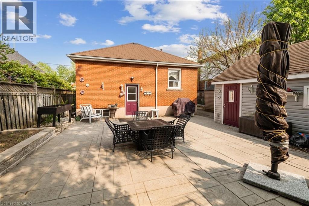 276 East 37th Street, Hamilton, Ontario  L8V 4B3 - Photo 28 - 40737741