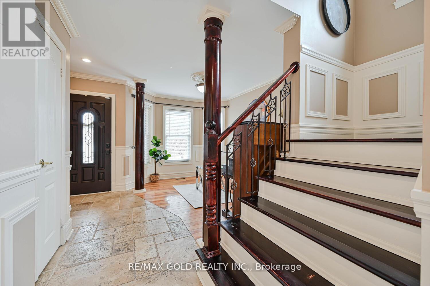22 Sweetwood Circle, Brampton, Ontario  L7A 2R9 - Photo 16 - W12193343