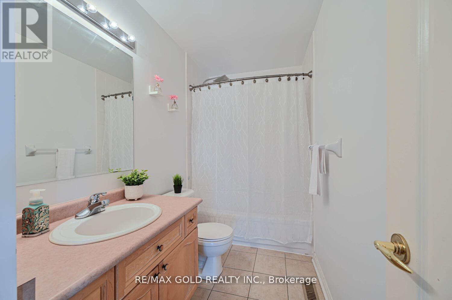 22 Sweetwood Circle, Brampton, Ontario  L7A 2R9 - Photo 33 - W12193343