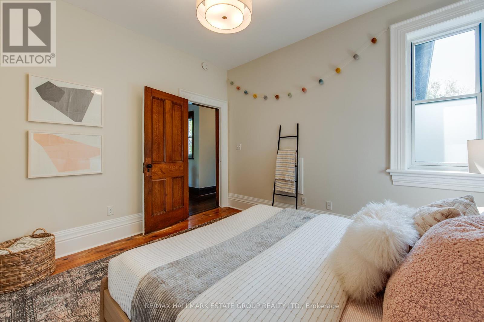 570 Indian Road, Toronto, Ontario  M6P 2C2 - Photo 26 - W12194700