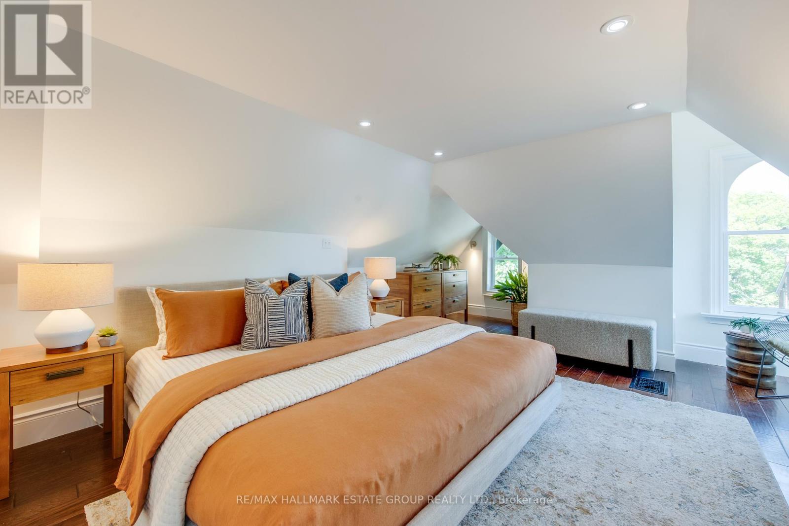 570 Indian Road, Toronto, Ontario  M6P 2C2 - Photo 32 - W12194700