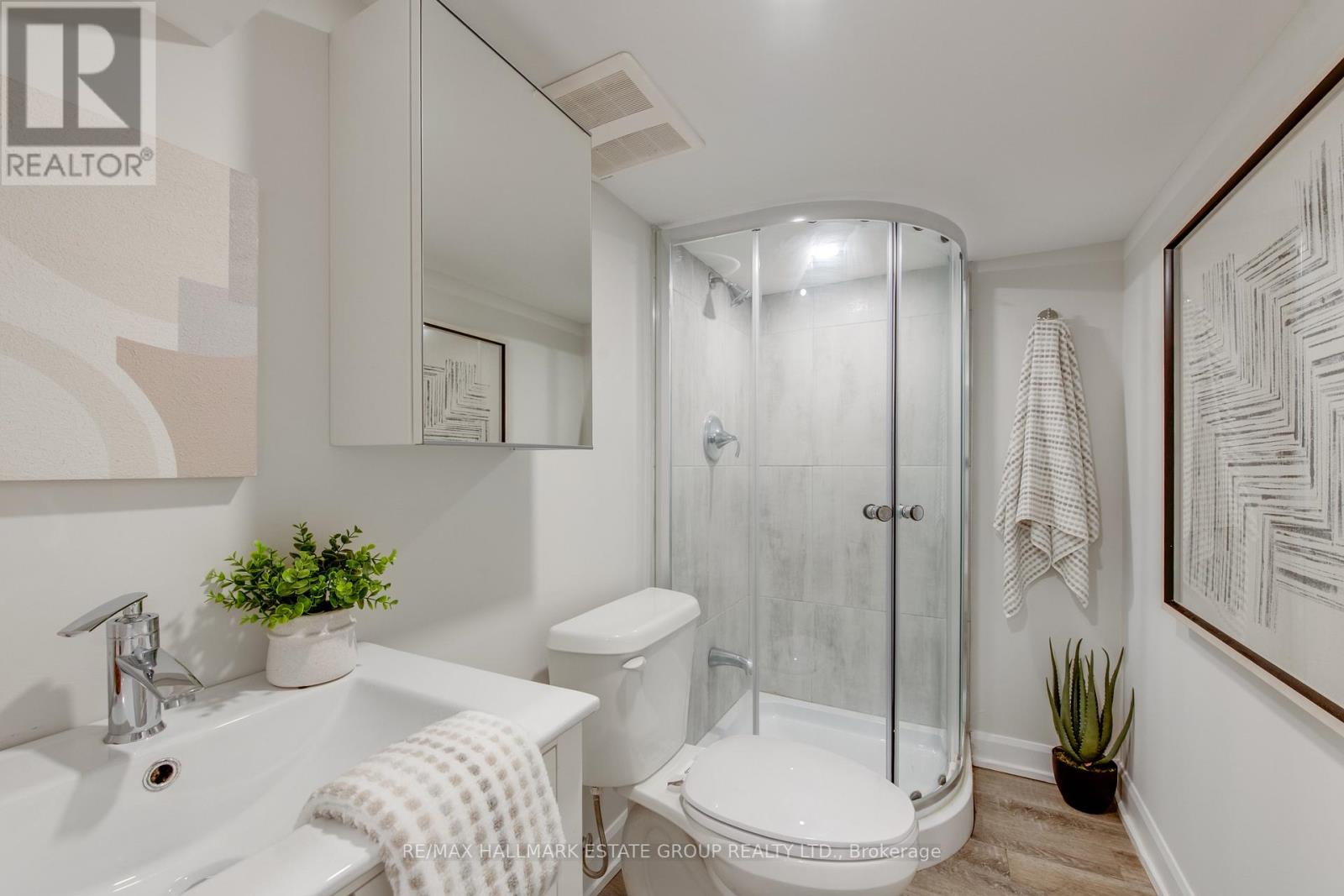 570 Indian Road, Toronto, Ontario  M6P 2C2 - Photo 38 - W12194700