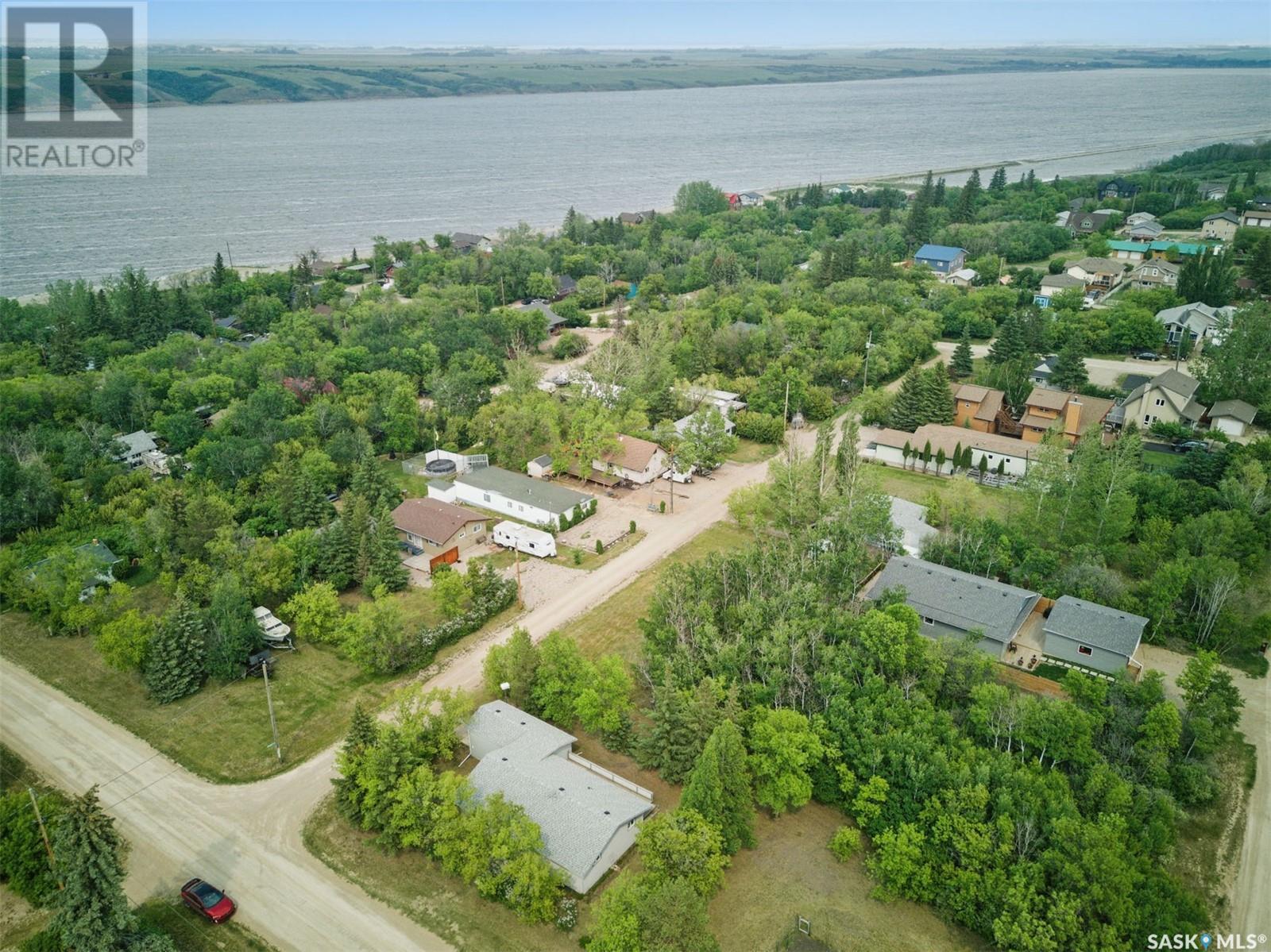 301 Cumming Avenue, Manitou Beach, Saskatchewan  S0K 4T1 - Photo 44 - SK008213