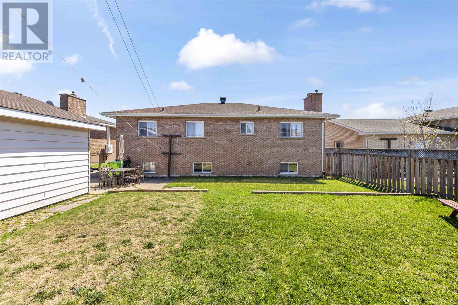 38 Bitonti Cres, Sault Ste. Marie, Ontario  P6C 6A9 - Photo 7 - SM251101