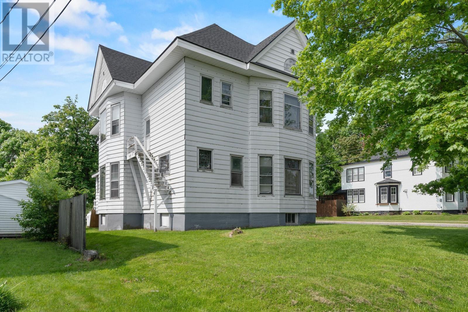 105 Park Street, Stellarton, Nova Scotia  B0K 1S0 - Photo 1 - 202506318