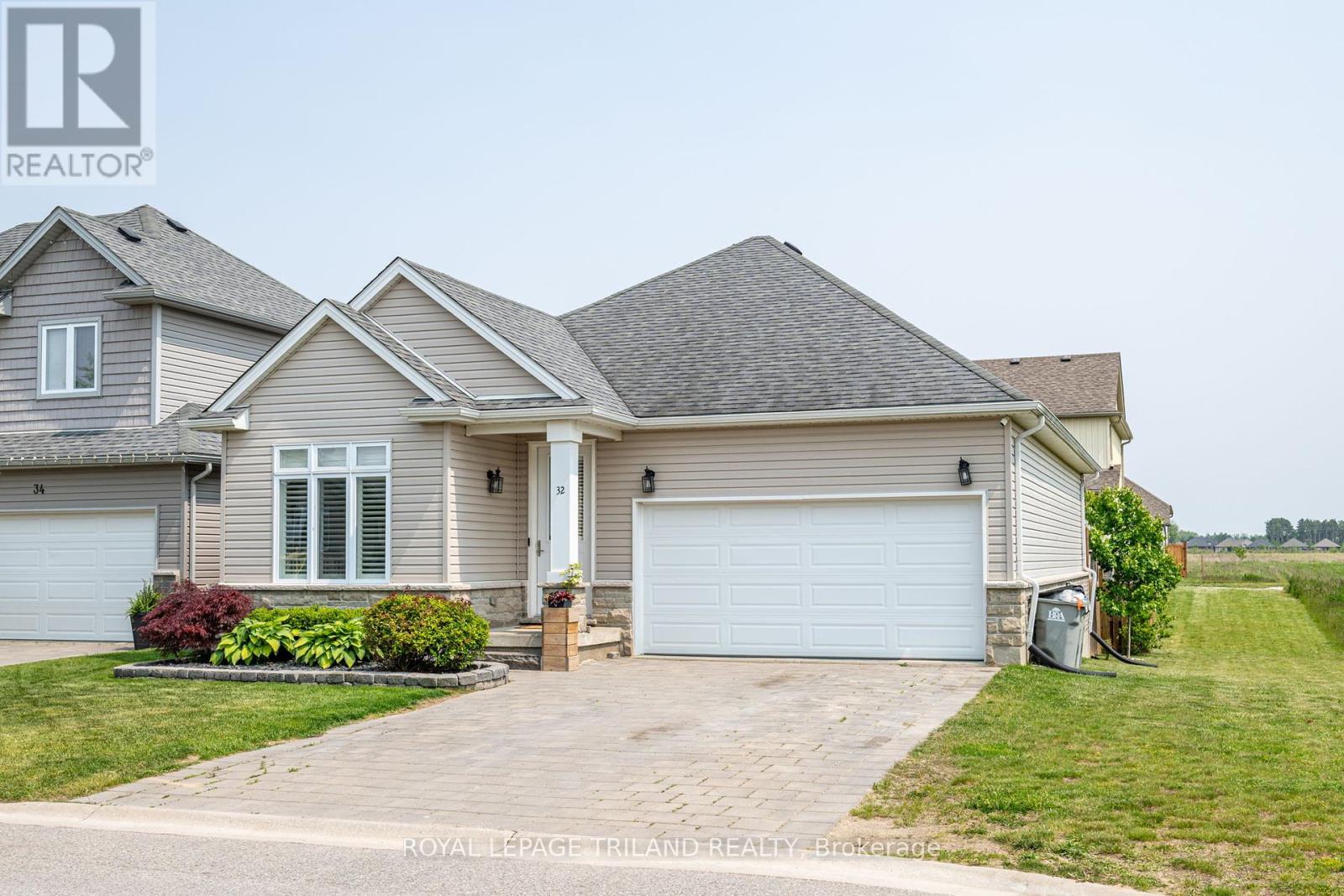 32 WILLIS AVENUE, Strathroy Caradoc, Ontario