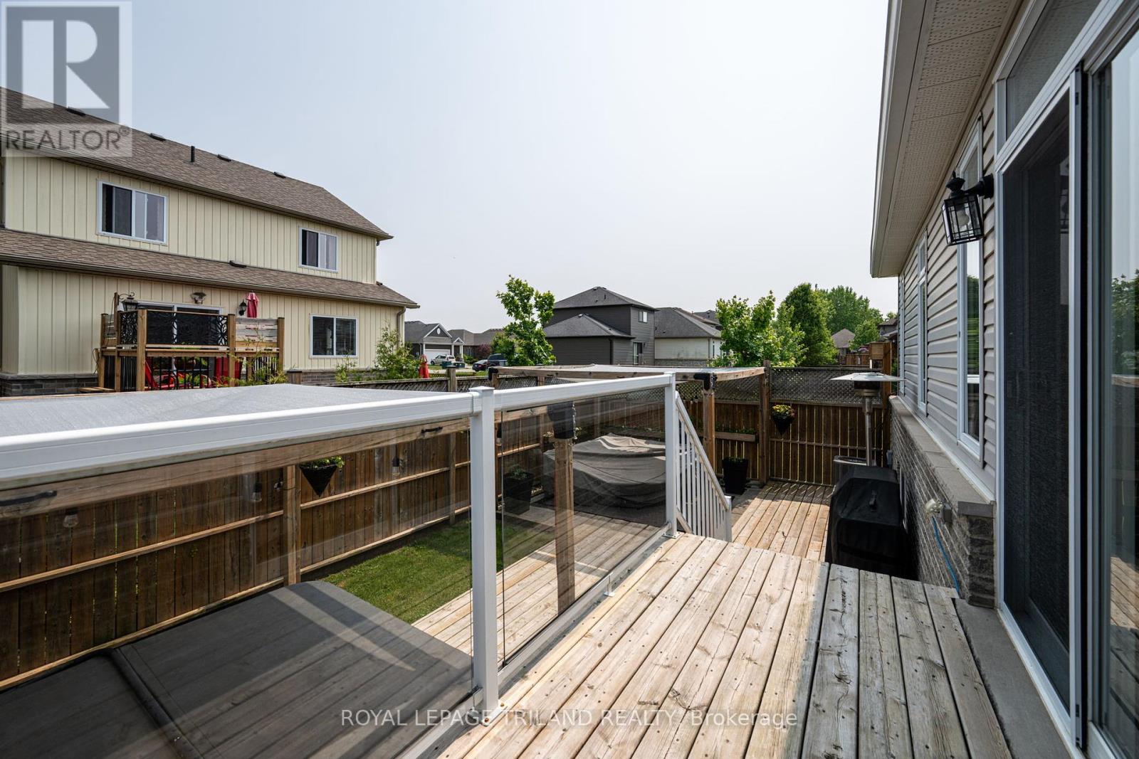 32 Willis Avenue, Strathroy Caradoc (Se), Ontario  N7G 0B7 - Photo 28 - X12197159