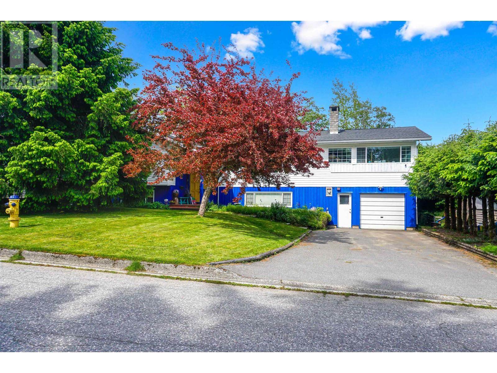 11 Amos Street, Kitimat, British Columbia  V8C 1A5 - Photo 2 - R3009410