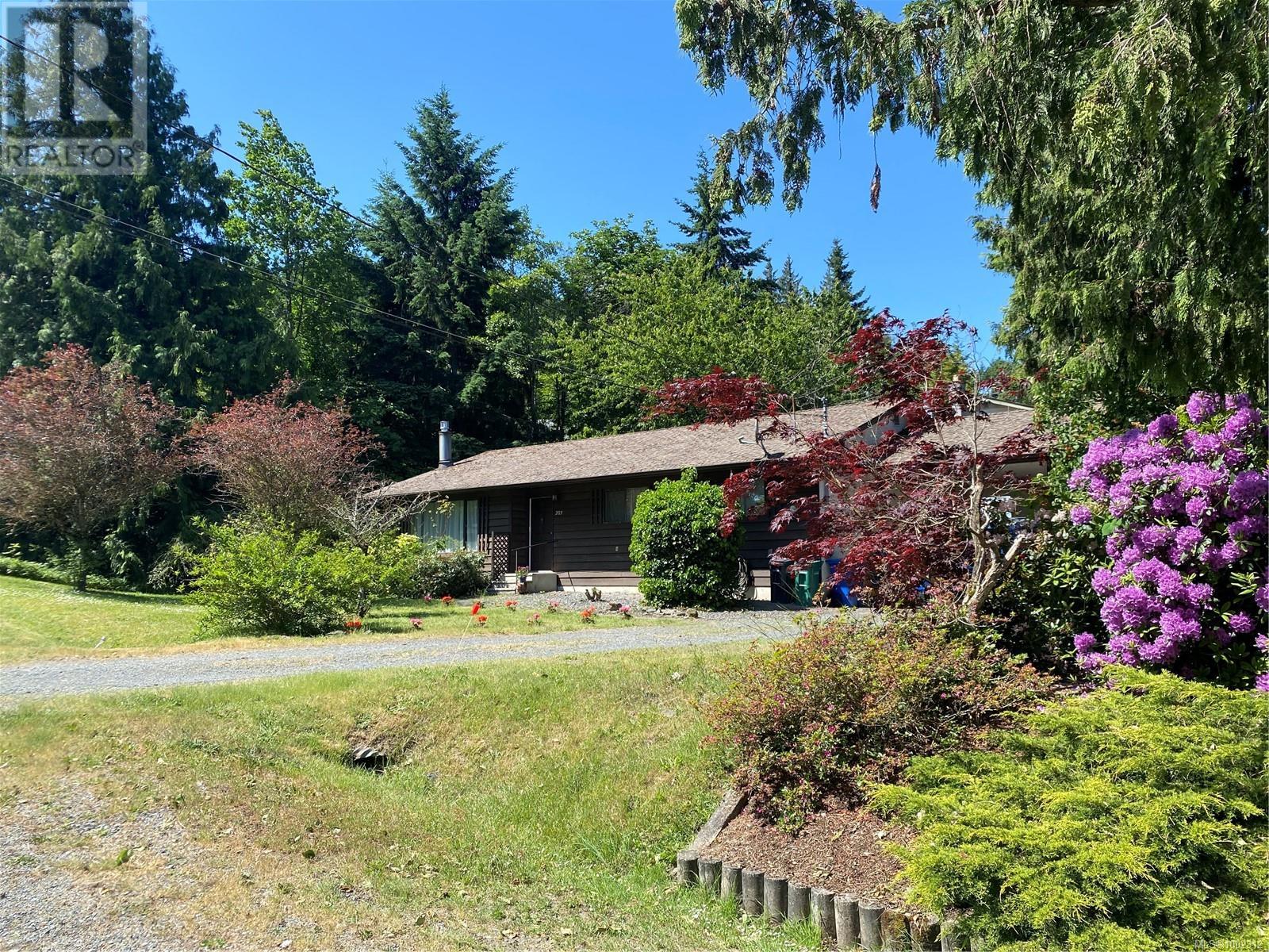 203 Cadboro Pl, Nanaimo, British Columbia  V9R 6J3 - Photo 1 - 1002312