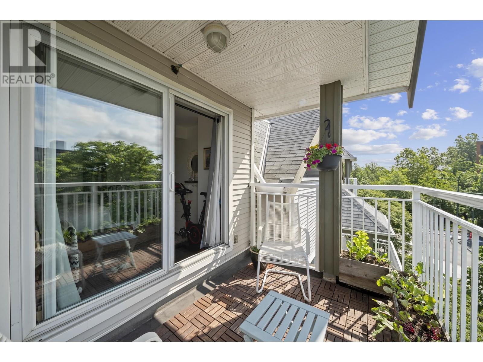 403 1883 E 10th Avenue, Vancouver, British Columbia  V5N 1X8 - Photo 6 - R3011526