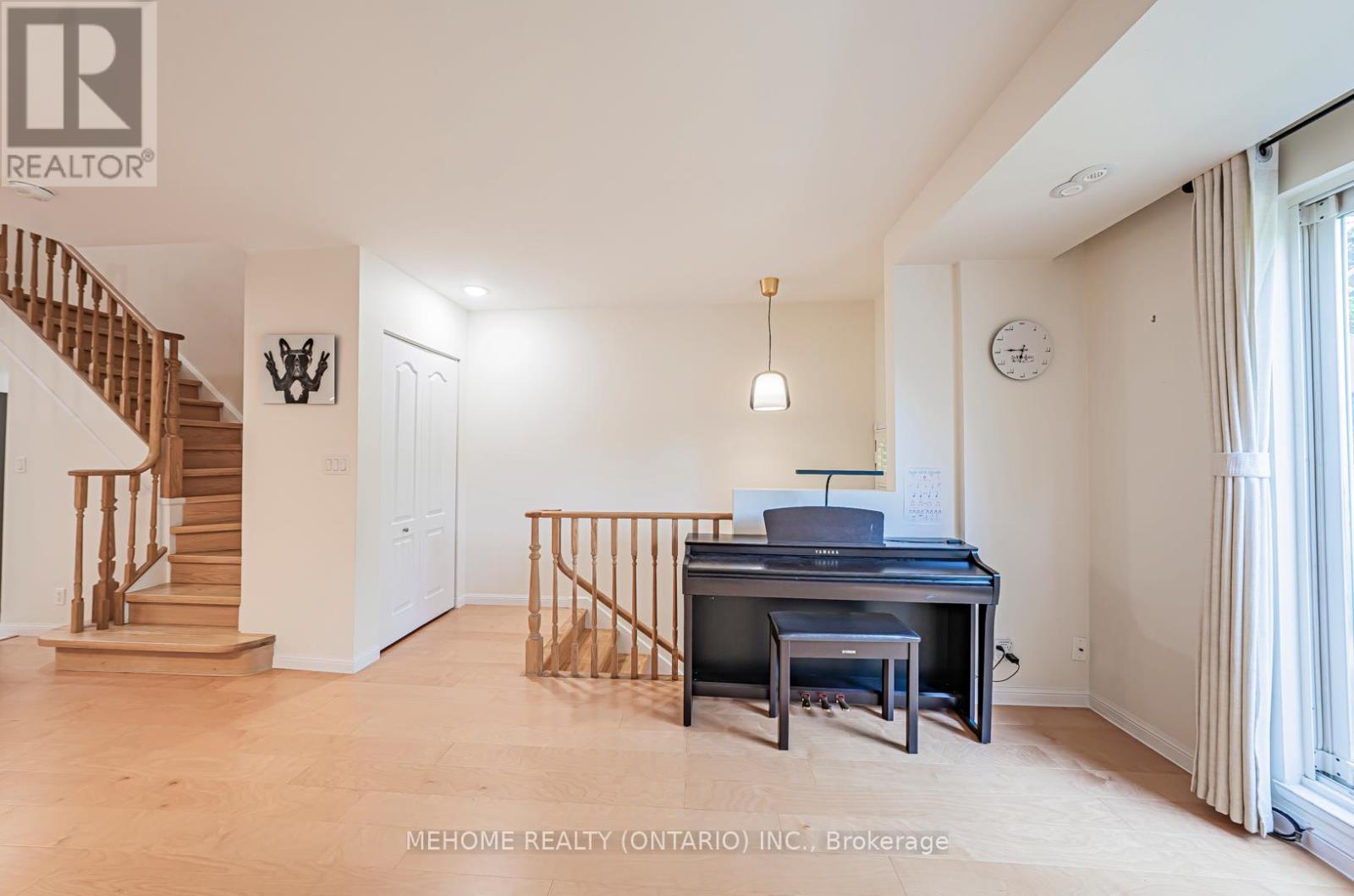 1227 - 28 Sommerset Way, Toronto, Ontario  M2N 6W7 - Photo 5 - C12197156