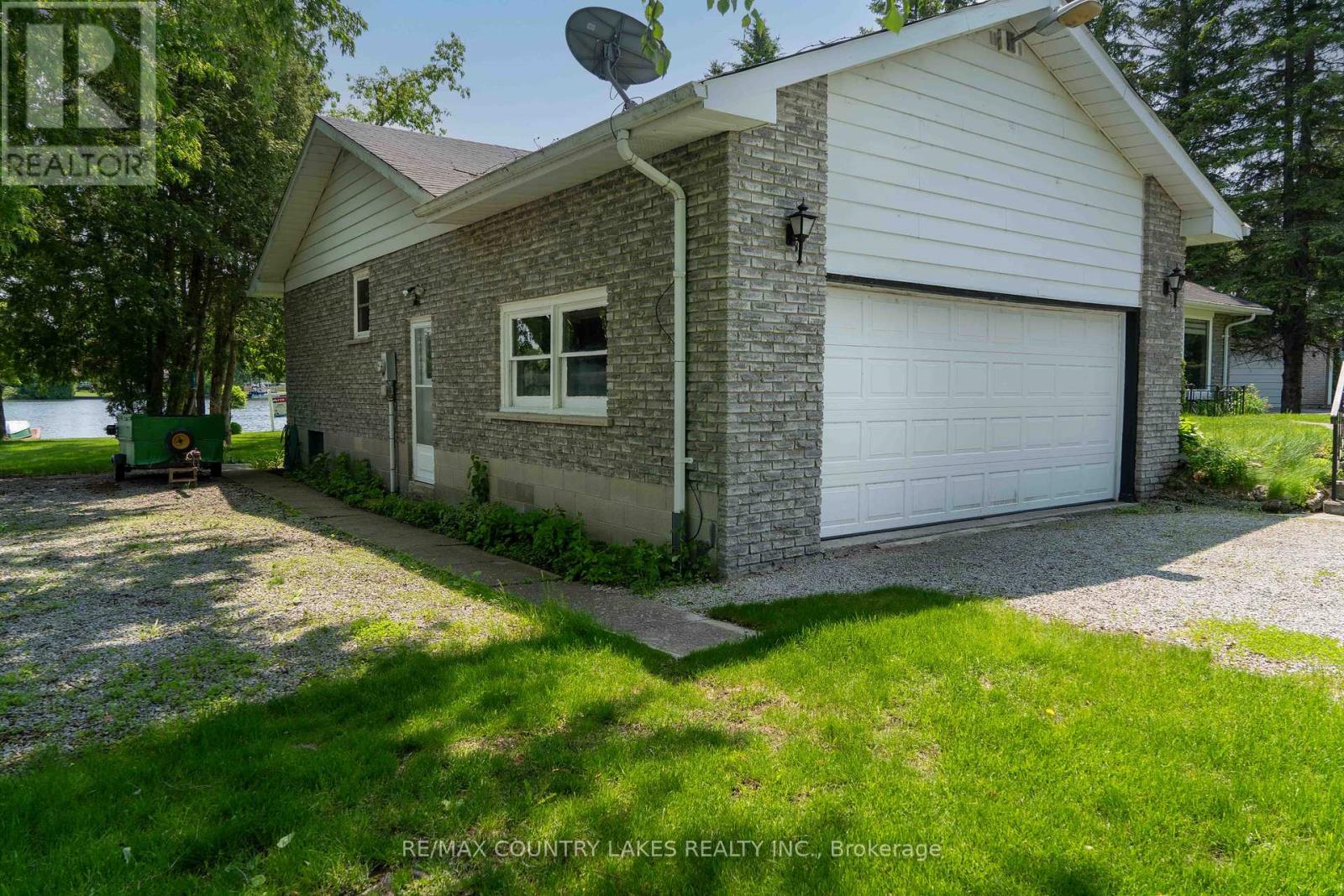 1389 Canal Road, Ramara, Ontario  L0K 1B0 - Photo 44 - S12131103