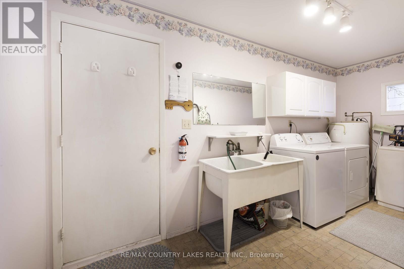 1389 Canal Road, Ramara, Ontario  L0K 1B0 - Photo 37 - S12131103