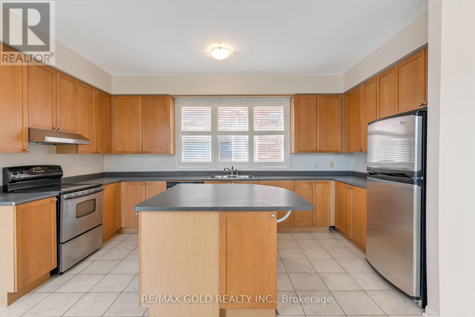 15 Bittersweet Street, Markham, Ontario  L6B 1L6 - Photo 19 - N12197136