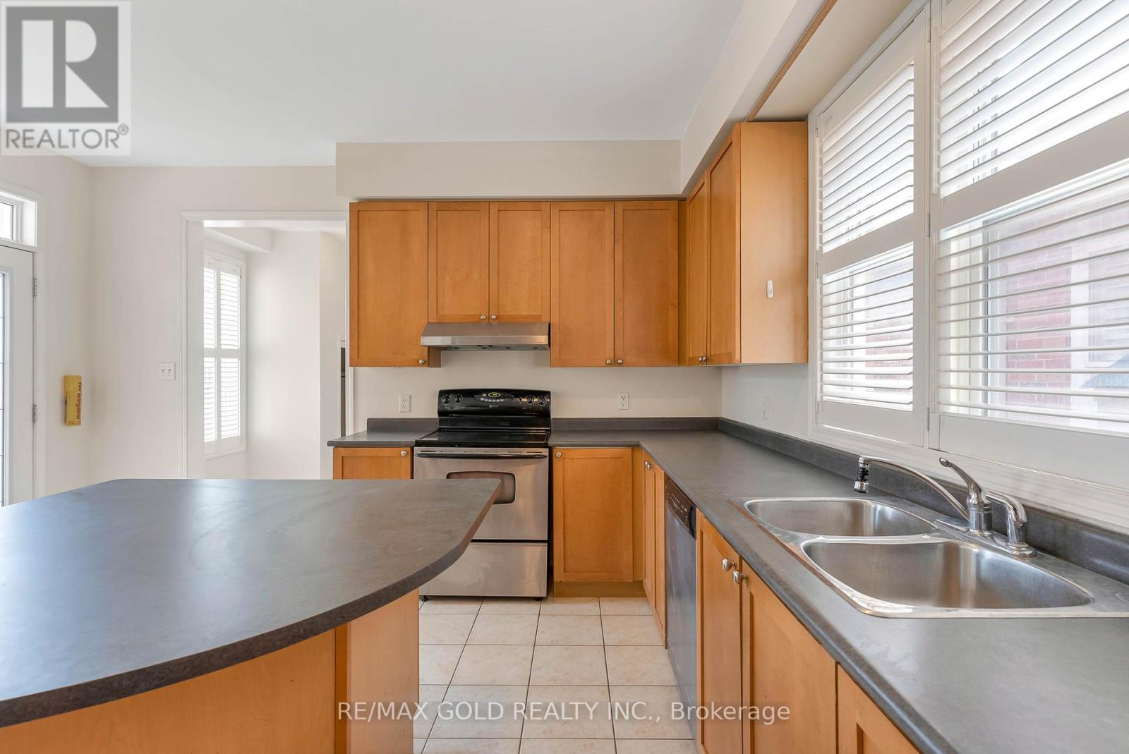 15 Bittersweet Street, Markham, Ontario  L6B 1L6 - Photo 21 - N12197136