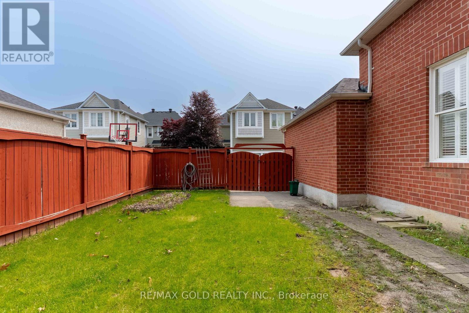 15 Bittersweet Street, Markham, Ontario  L6B 1L6 - Photo 44 - N12197136
