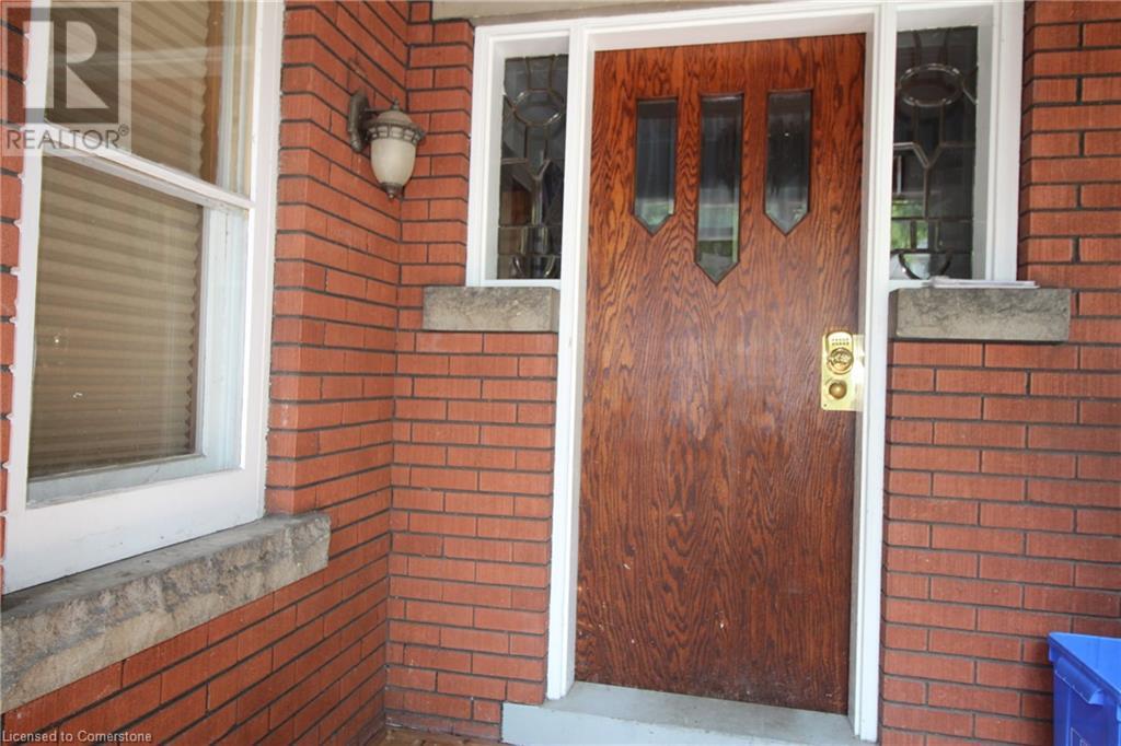 Property at 29 DROMORE Crescent image 2