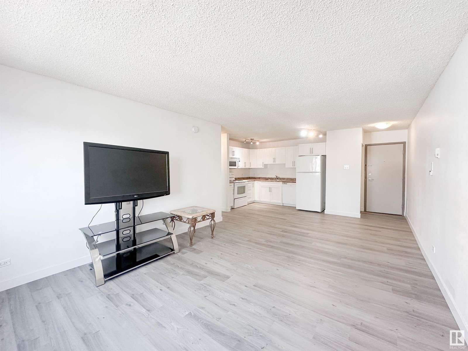 #602 9710 105 St Nw, Edmonton, Alberta  T5K 1A4 - Photo 10 - E4440392