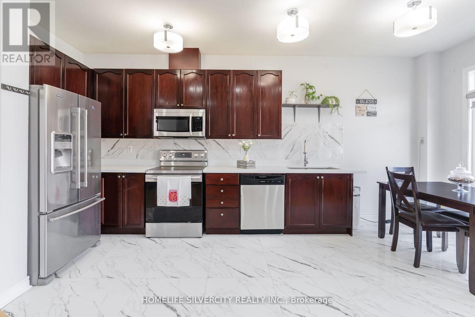 10 Rainy Dale Road, Brampton, Ontario  L6V 4S7 - Photo 11 - W12197143