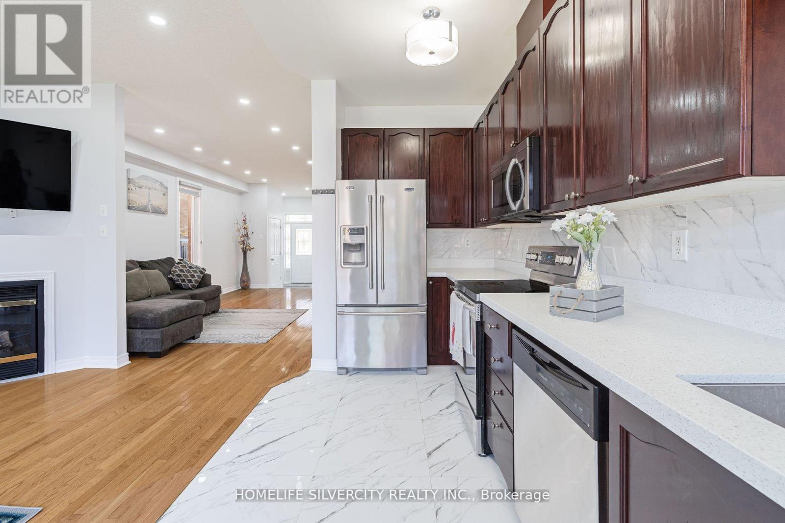 10 Rainy Dale Road, Brampton, Ontario  L6V 4S7 - Photo 12 - W12197143