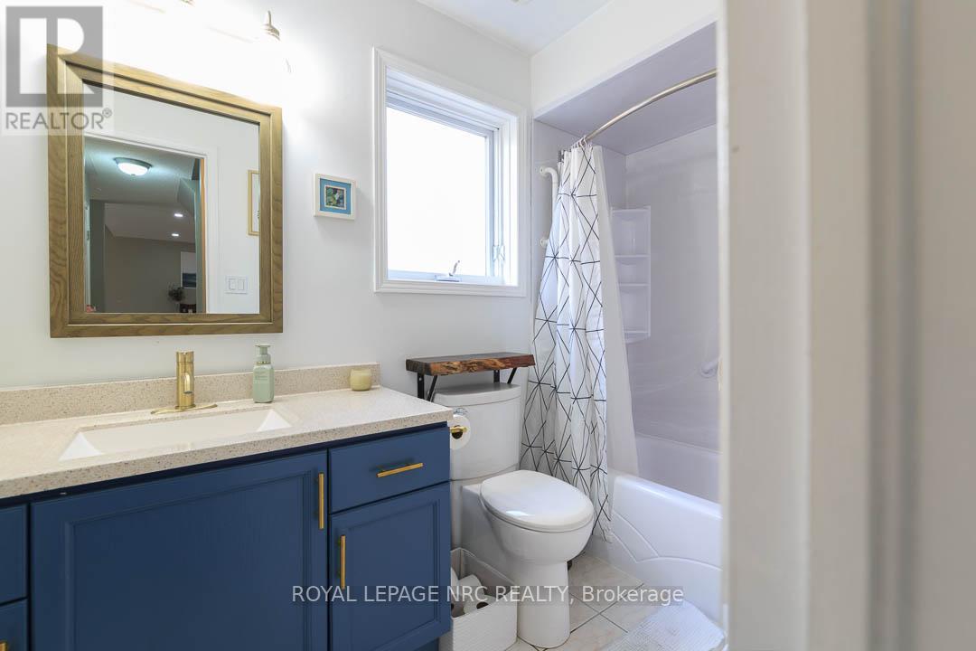 5130 Hawthorn Drive, Lincoln, Ontario  L3J 0J6 - Photo 17 - X12197155