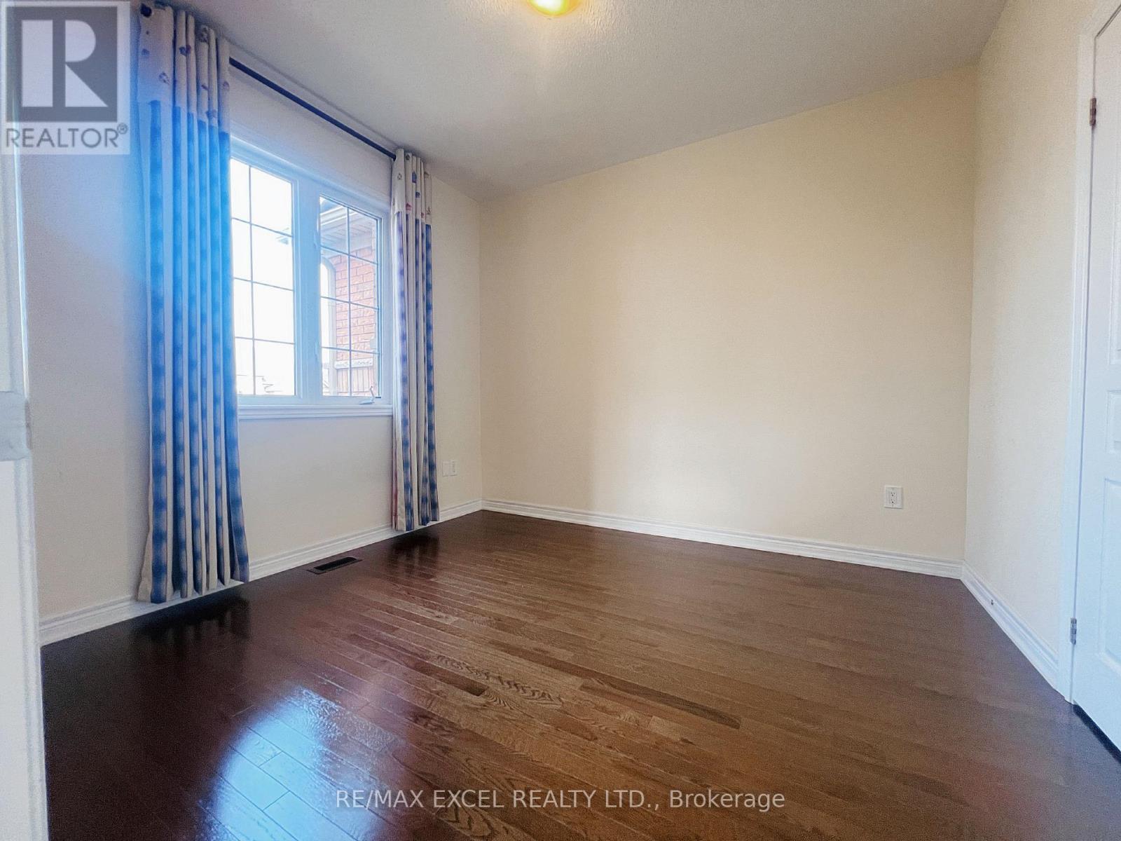 76 Brock Avenue, Markham, Ontario  L6C 0S9 - Photo 13 - N12171864