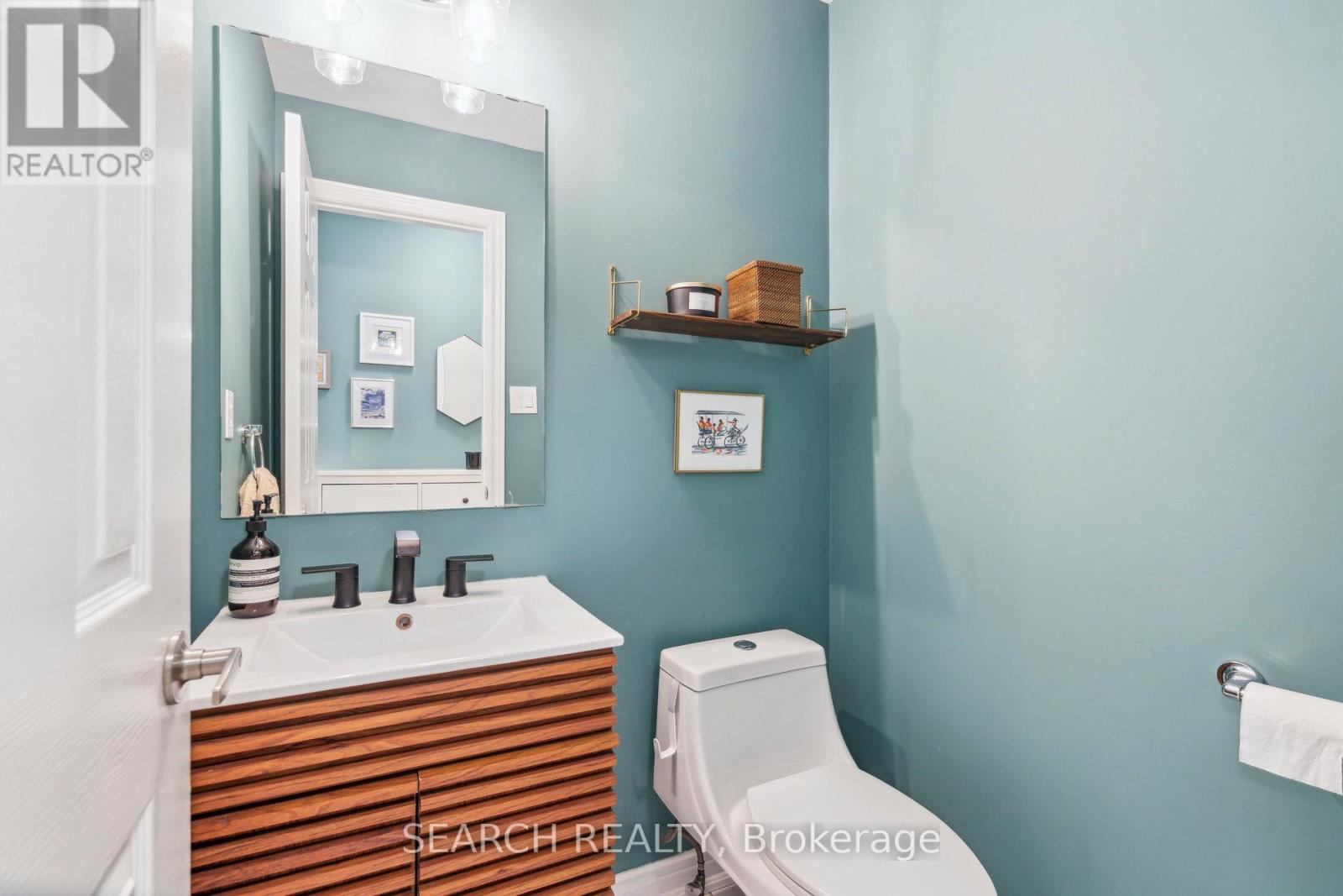 1150 Queen Street W, Mississauga, Ontario  L5H 4K2 - Photo 17 - W12196081