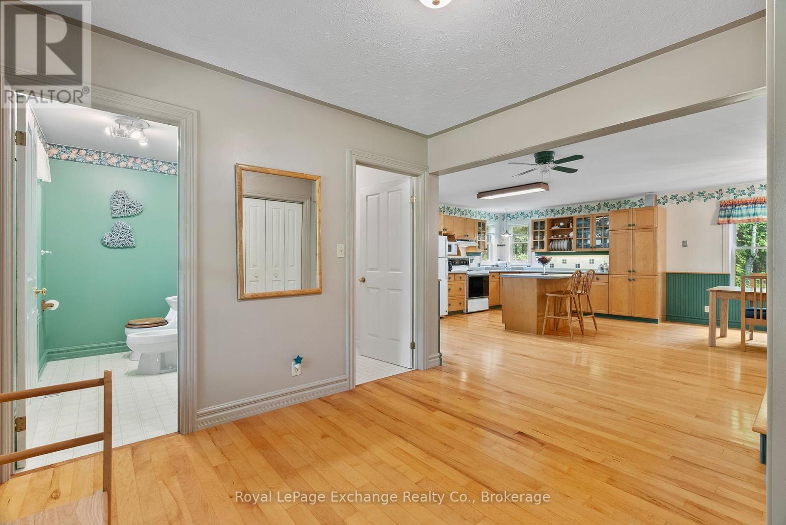 19 Kuehner Street, Kincardine, Ontario  N0G 2T0 - Photo 5 - X12197167