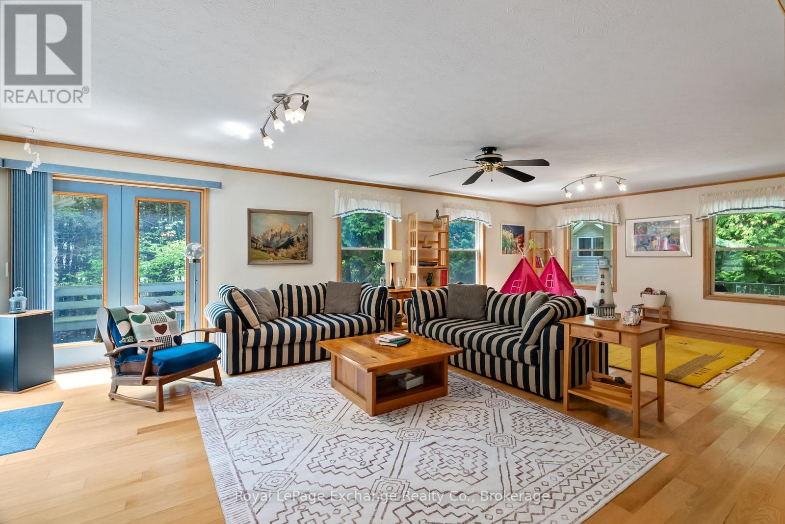 19 Kuehner Street, Kincardine, Ontario  N0G 2T0 - Photo 9 - X12197167