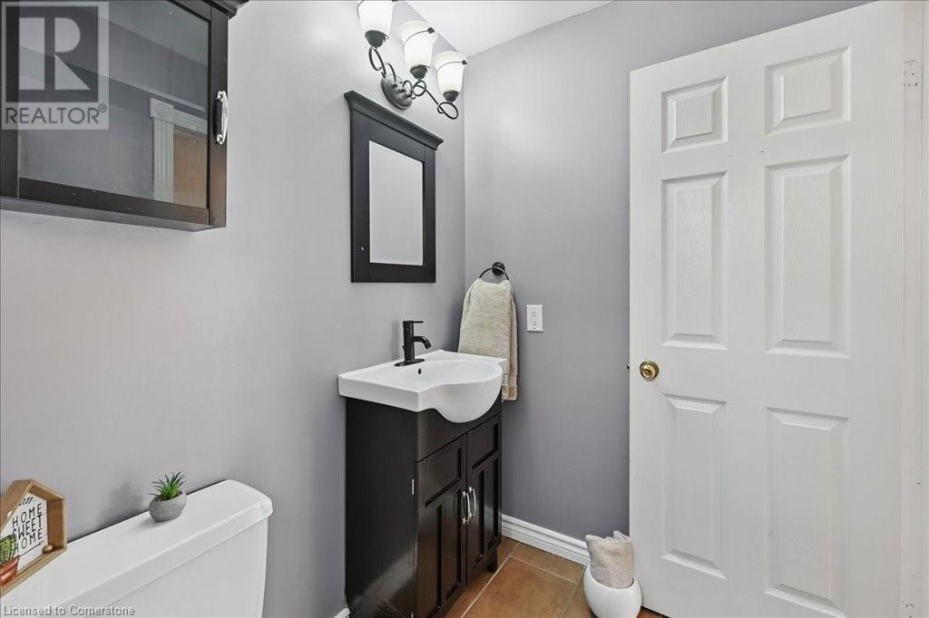 2338 Malcolm Crescent, Burlington, Ontario  L7P 4H4 - Photo 14 - 40715558