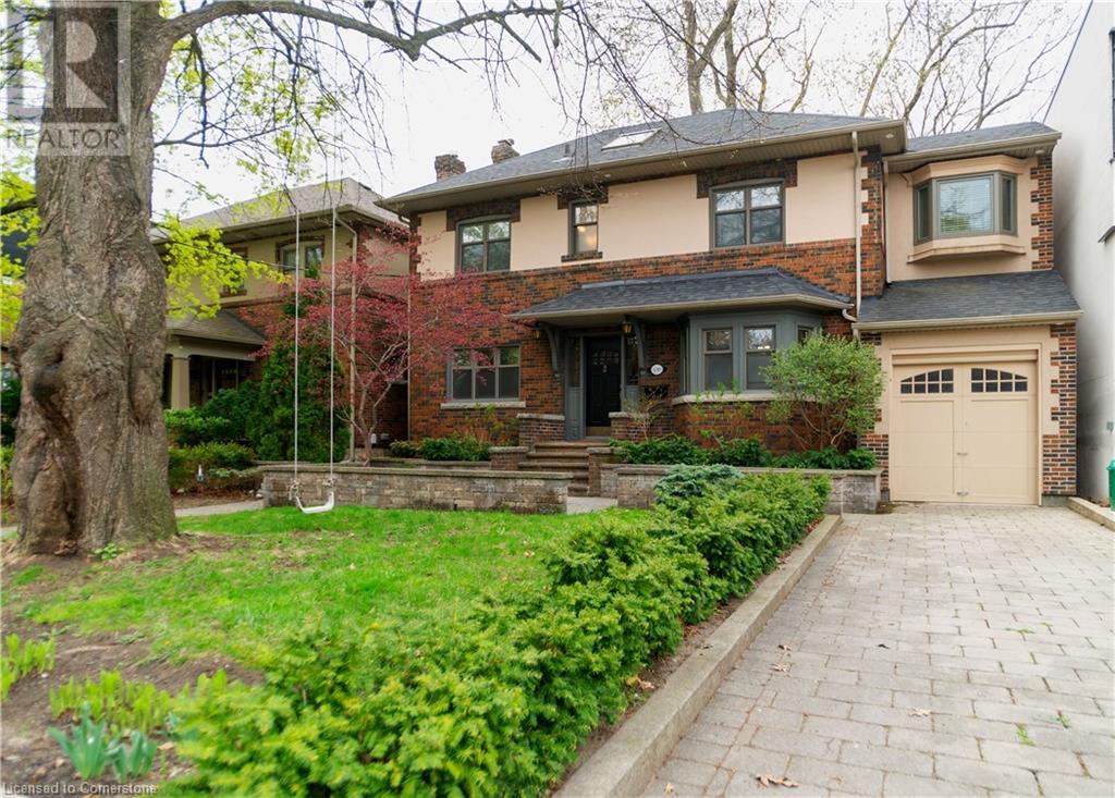 136 HUMBERCREST Boulevard, Toronto, Ontario