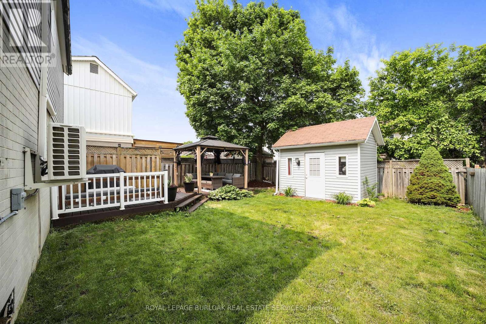 25 Jason Square, Brampton, Ontario  L7S 2L6 - Photo 38 - W12197168