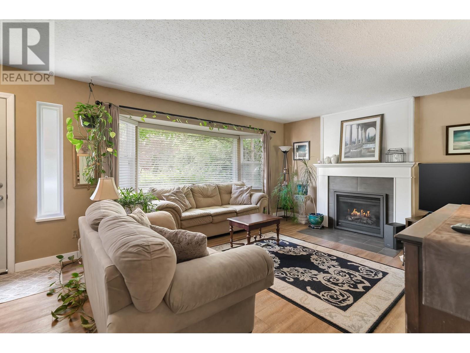 21149 Glenwood Avenue, Maple Ridge, British Columbia  V2X 8L1 - Photo 4 - R3011291