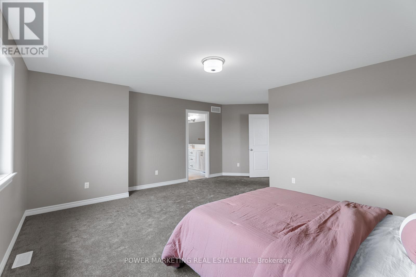 848 Snowdrop Crescent, Ottawa, Ontario  K1T 0X7 - Photo 20 - X12197185