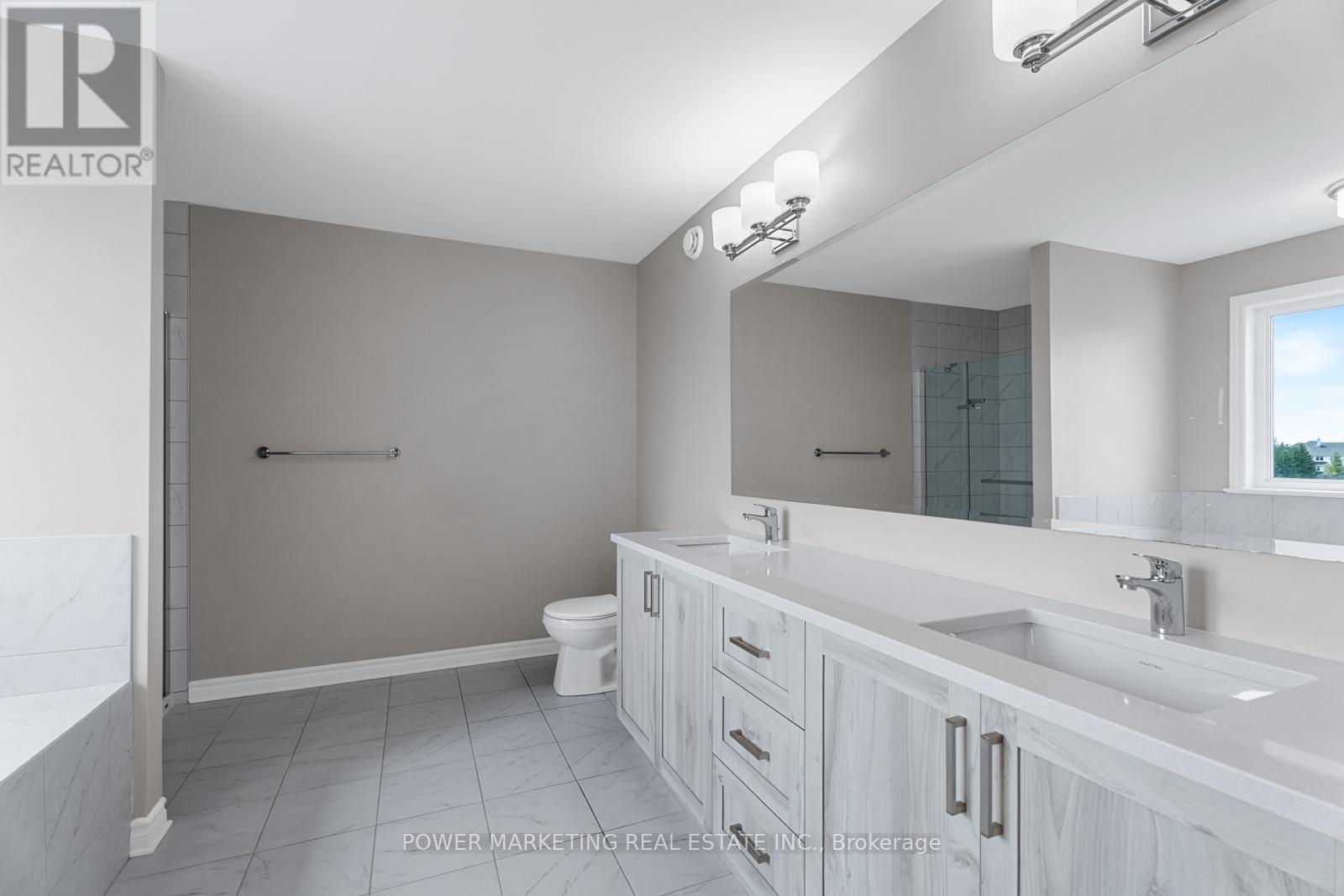 848 Snowdrop Crescent, Ottawa, Ontario  K1T 0X7 - Photo 21 - X12197185