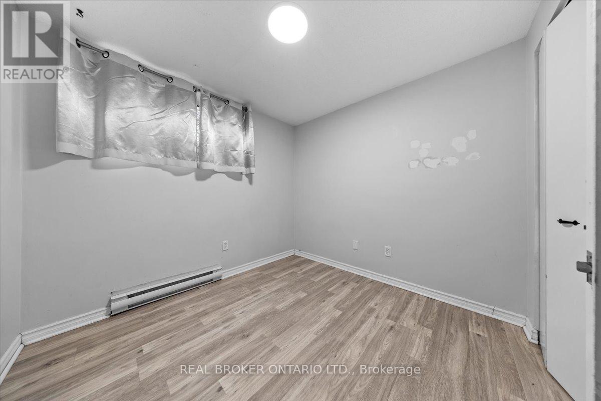 161 Guigues Avenue, Ottawa, Ontario  K1N 5J1 - Photo 8 - X12197229