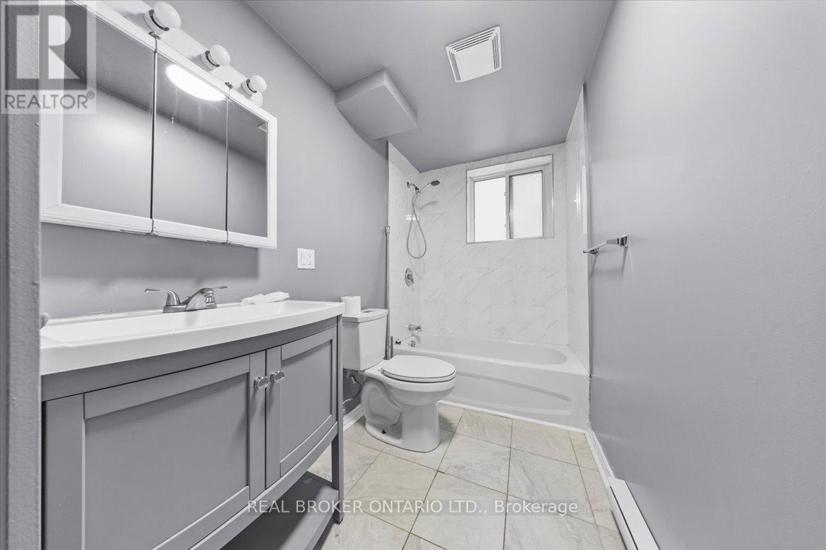 161 Guigues Avenue, Ottawa, Ontario  K1N 5J1 - Photo 9 - X12197229