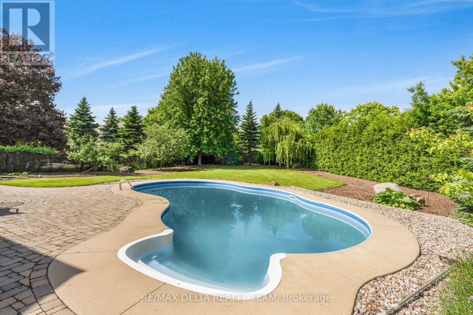 17 Solace Court, Ottawa, Ontario  K1K 4T5 - Photo 40 - X12197231