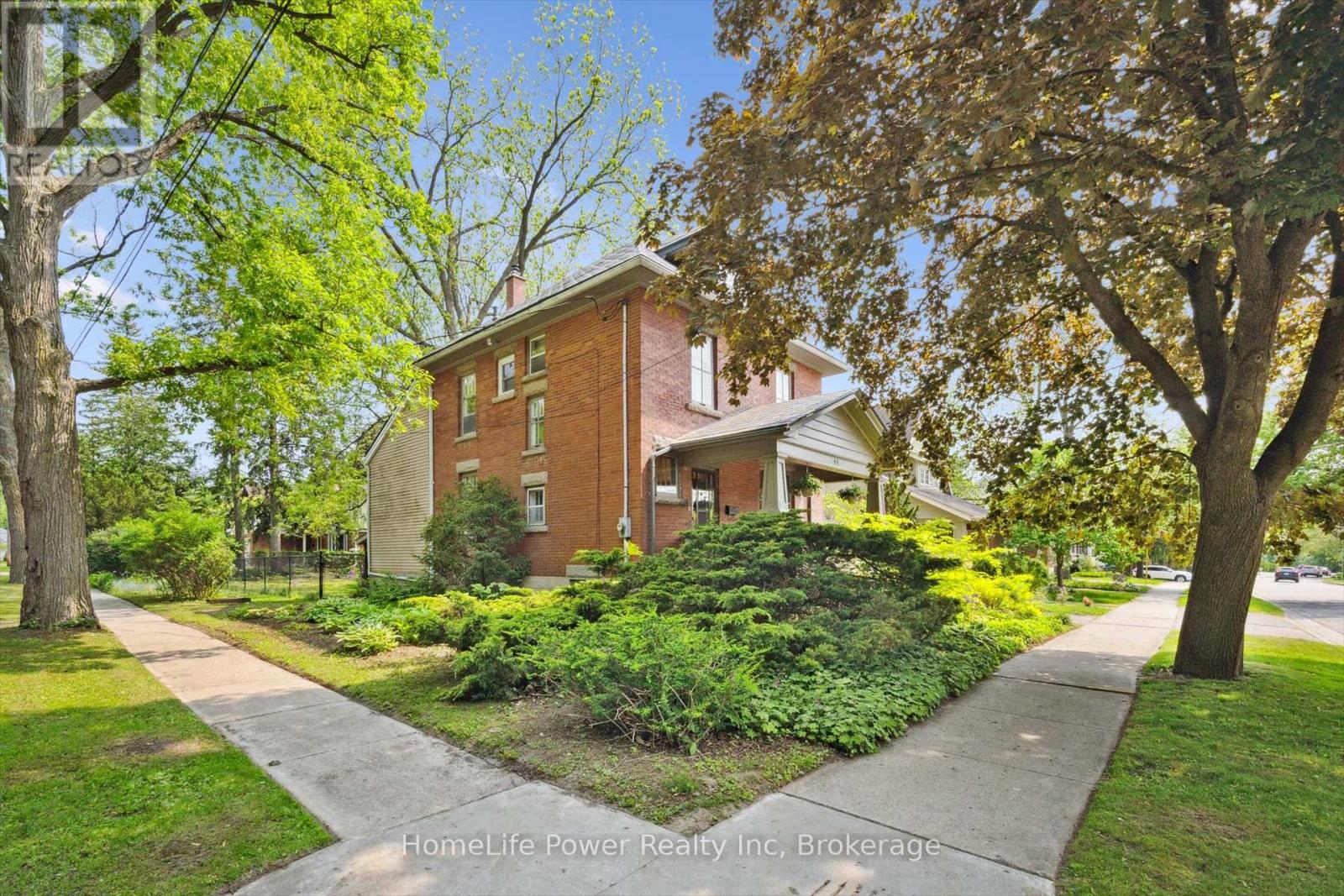 Property at 44 DEAN AVENUE image 3