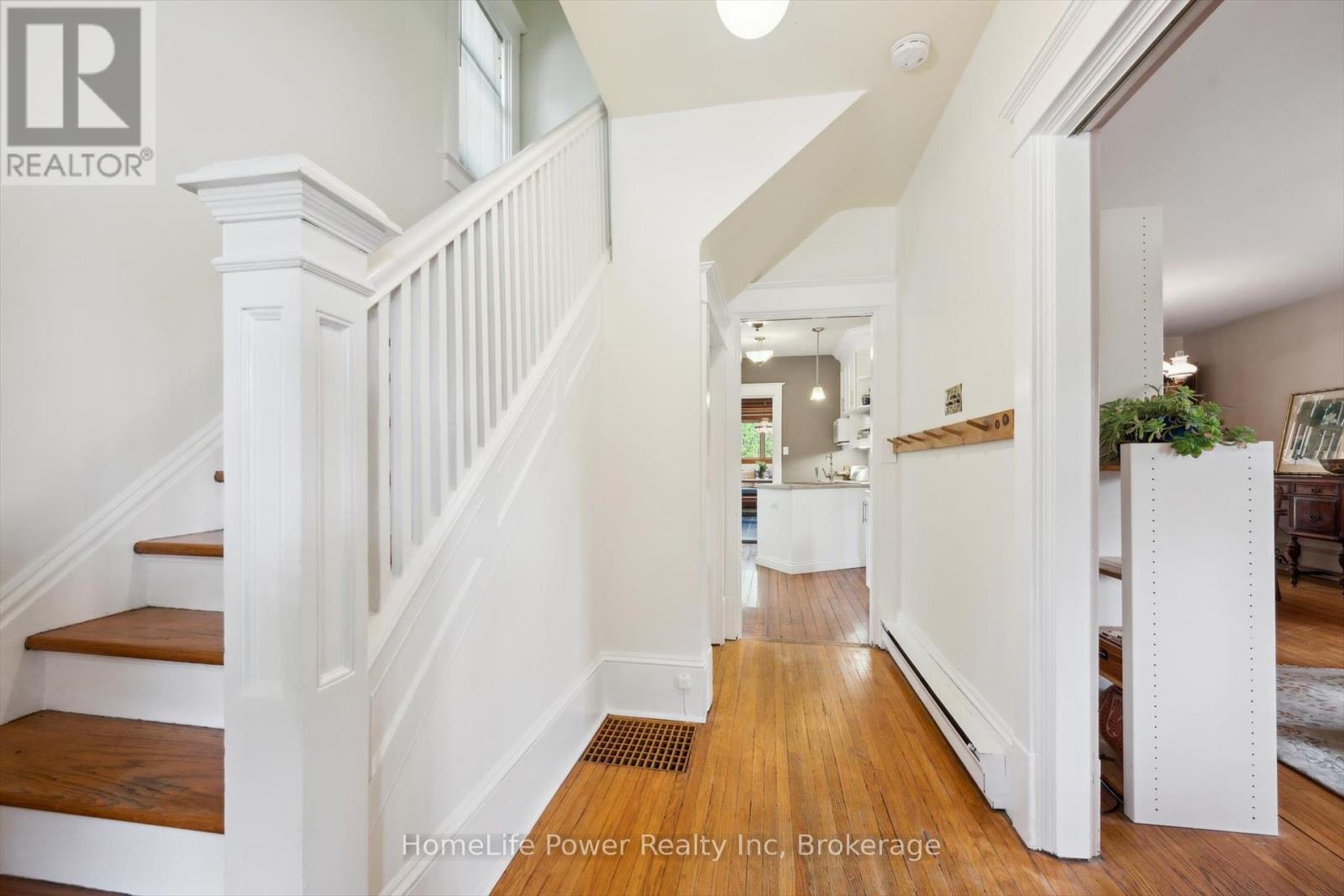 Property at 44 DEAN AVENUE image 5