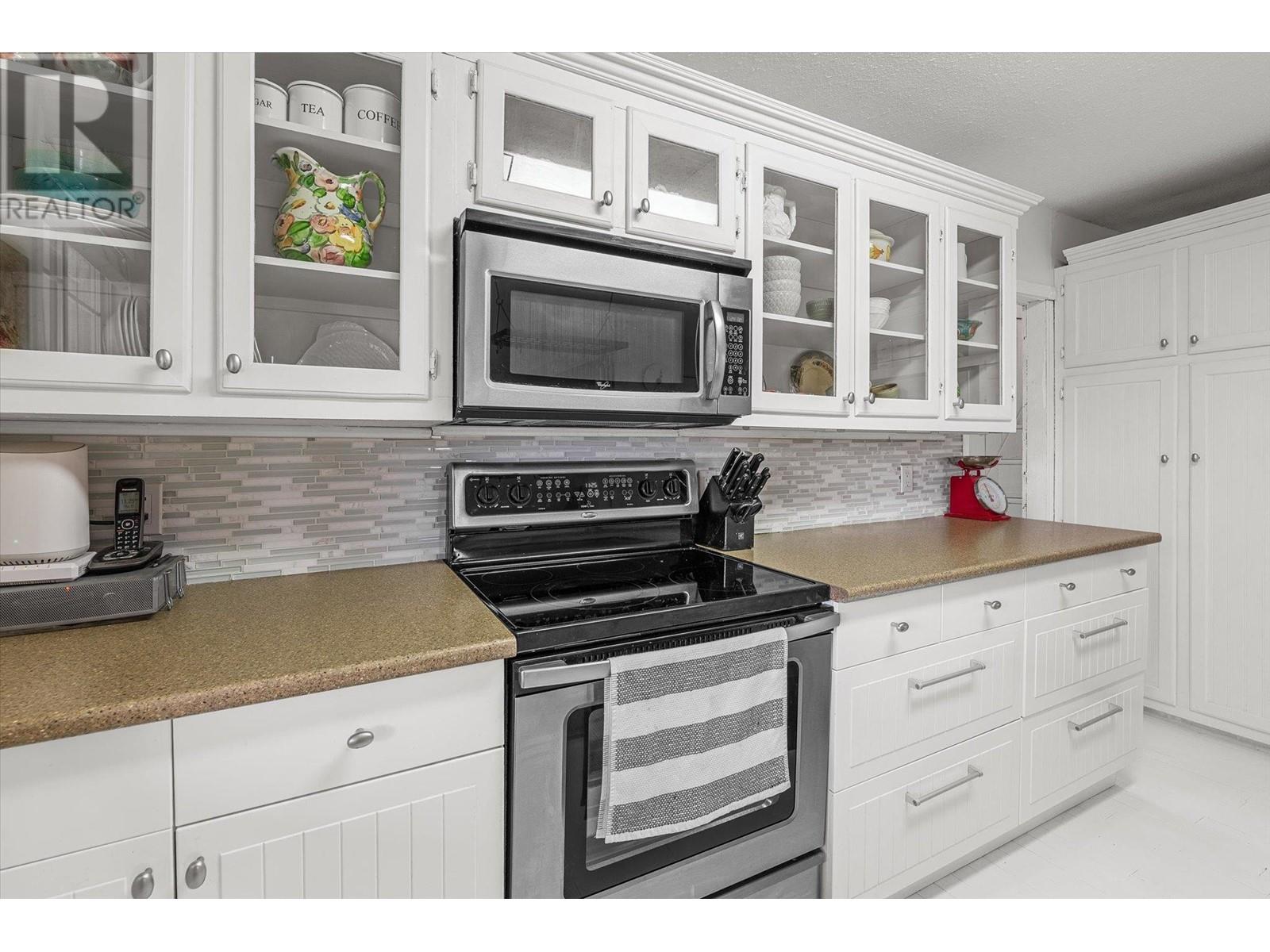 987 Garland Street, Kelowna, British Columbia  V1Y 3M9 - Photo 18 - 10340241