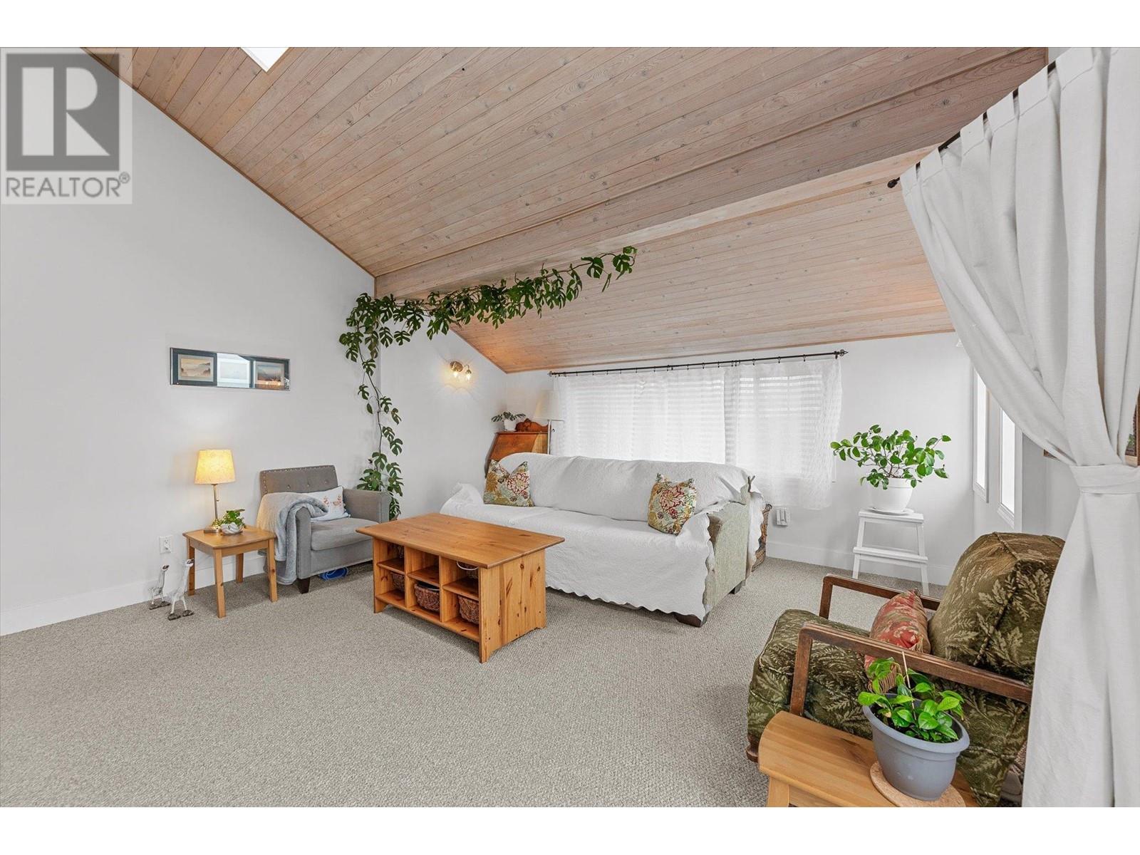 987 Garland Street, Kelowna, British Columbia  V1Y 3M9 - Photo 32 - 10340241