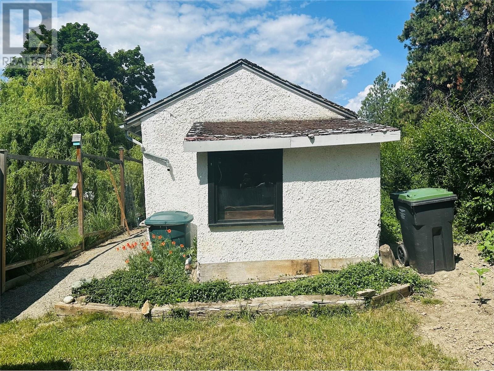 987 Garland Street, Kelowna, British Columbia  V1Y 3M9 - Photo 59 - 10340241