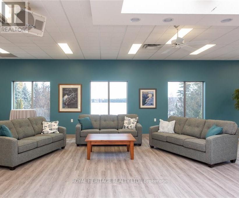 38 Patricia Place, Kawartha Lakes, Ontario  K0M 1A0 - Photo 48 - X12195880