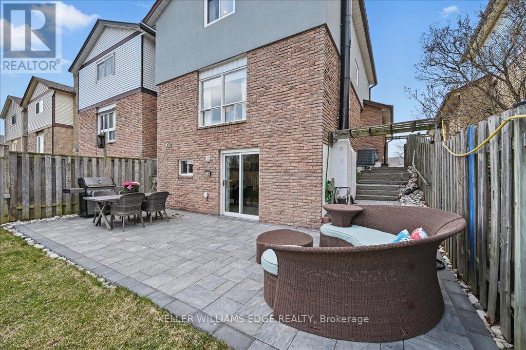 2338 Malcolm Crescent, Burlington, Ontario  L7P 4H4 - Photo 26 - W12075642