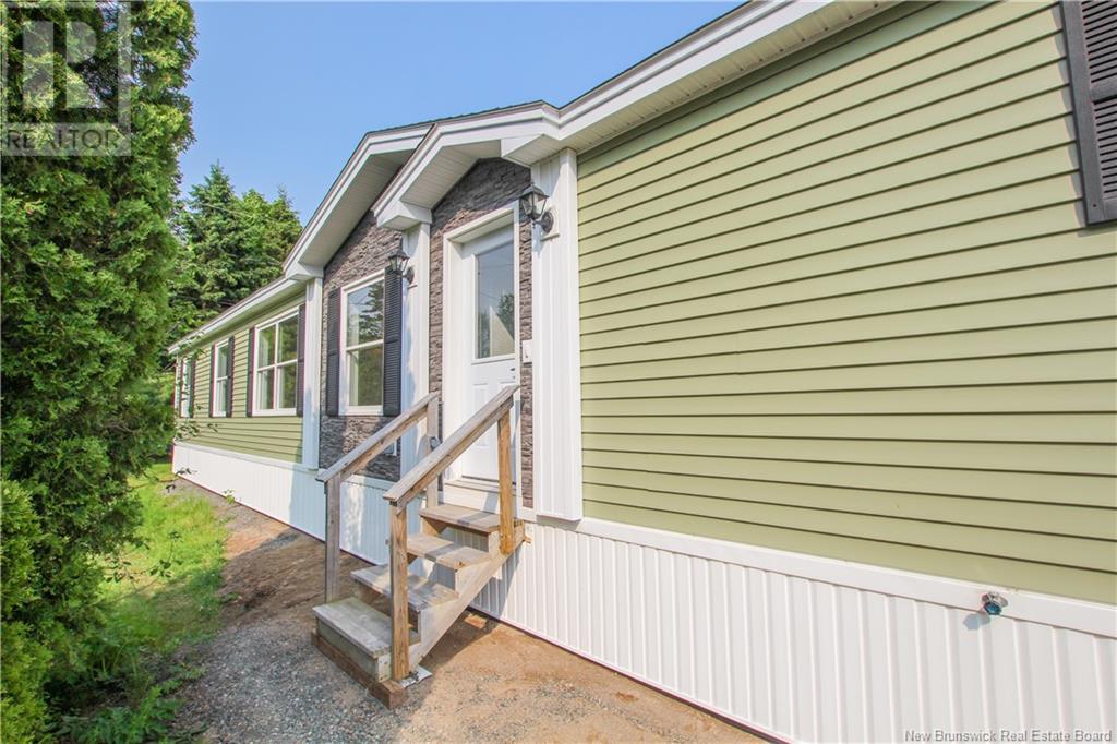 Property at 2 Bird Court image 4