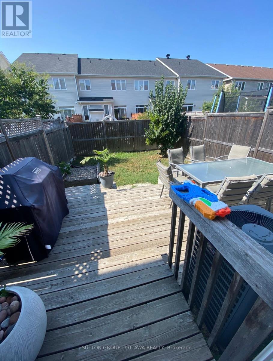 461 Celtic Ridge Crescent, Ottawa, Ontario  K2W 0B2 - Photo 28 - X12197241