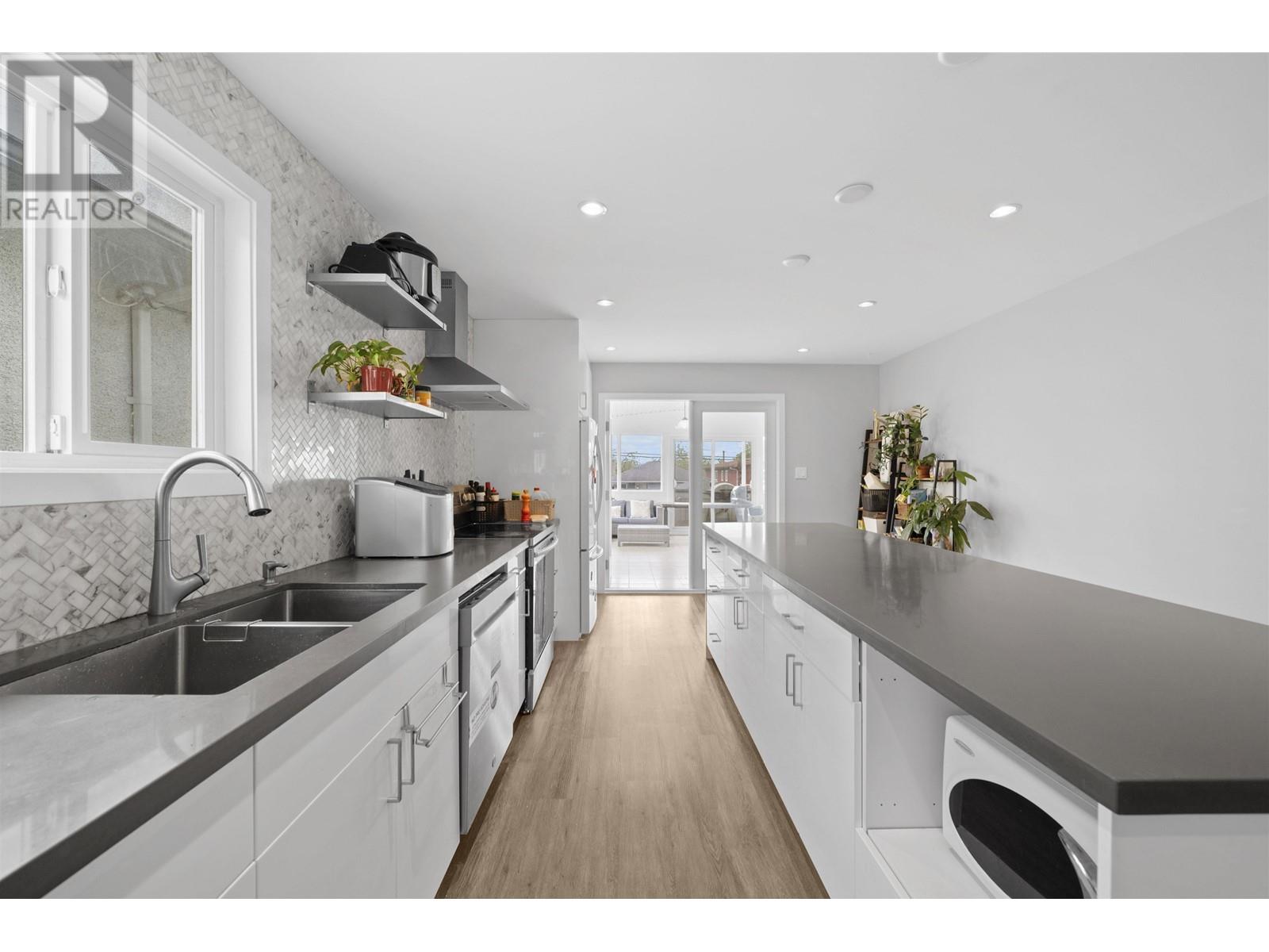 3160 E 6th Avenue, Vancouver, British Columbia  V5M 1S5 - Photo 11 - R3011688
