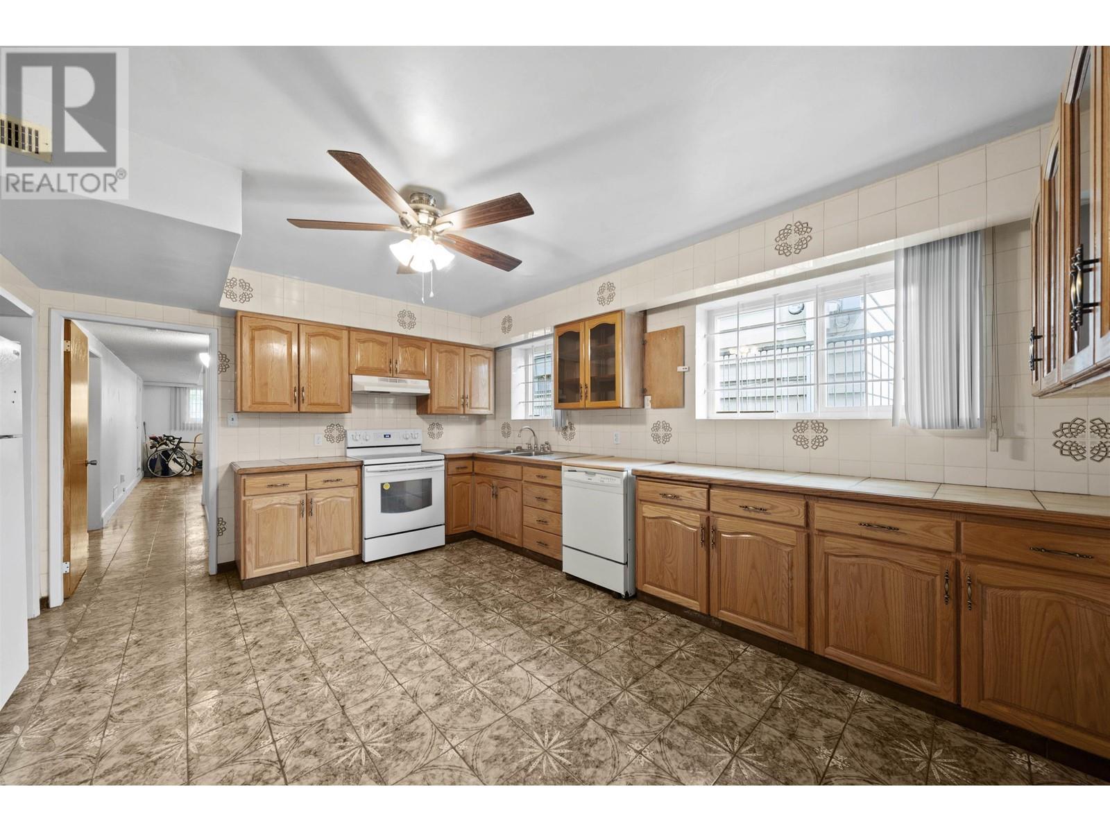 3160 E 6th Avenue, Vancouver, British Columbia  V5M 1S5 - Photo 25 - R3011688